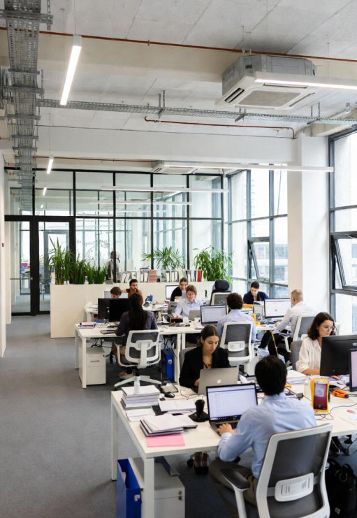 بهترین شغلها برای مهاجرت کاری به اسپانیا در سال ۲۰۲۵