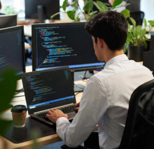 📚🛠️ چه چیزهایی را قبل از اپلای برای شغل ریموت باید آماده کنیم؟